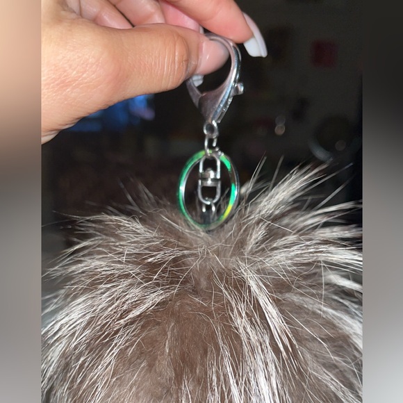 100% Authentic Crystal Fox Keychain - Picture 4 of 4